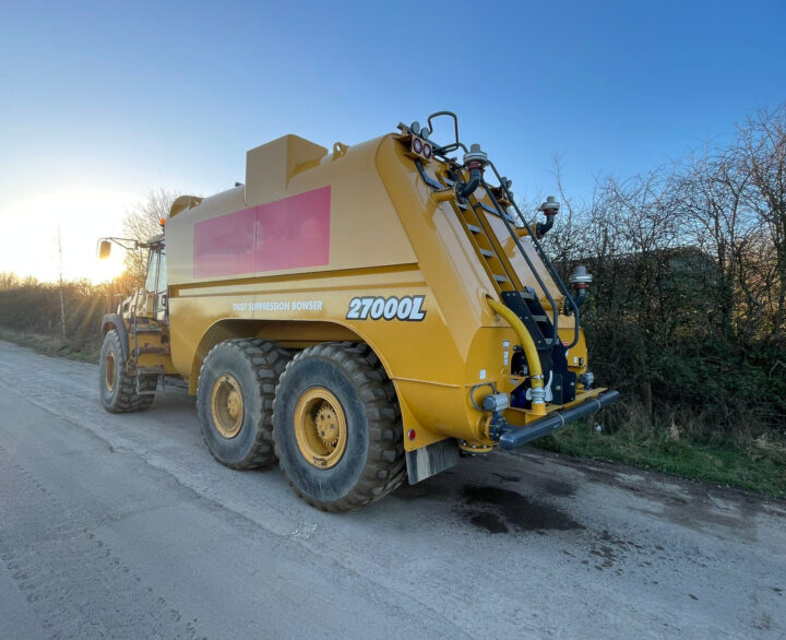 Bell B30E 27000L Water Tank - Articulated dump trucks