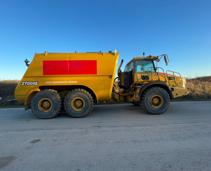 Bell B30E 27000L Water Tank - Articulated dump trucks