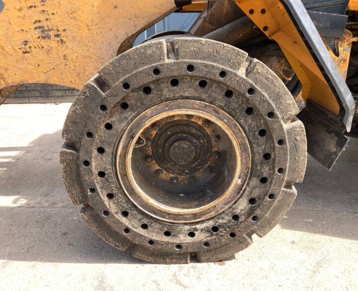 Hyundai HL955XT - Used Wheel Loaders