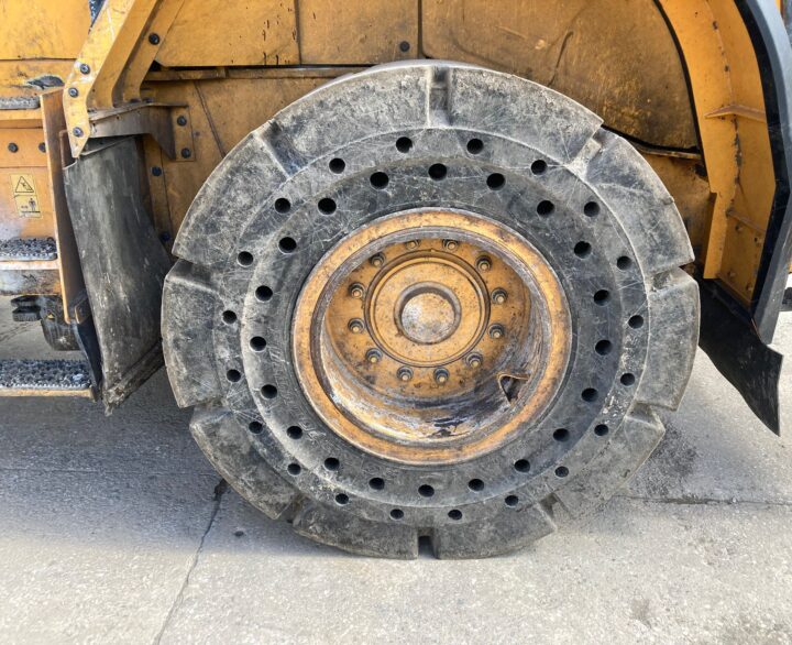 Hyundai HL955XT - Used Wheel Loaders