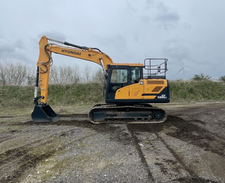 Hyundai HX140L (EX DEMO) - Crawler excavators