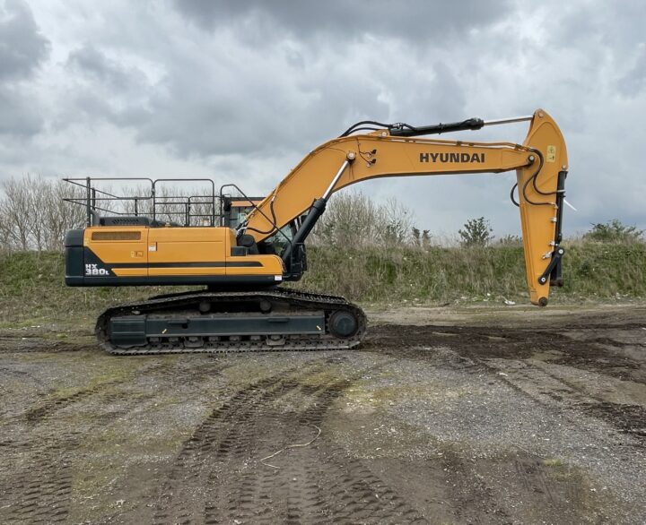 Hyundai HX380L (EX DEMO) - Crawler excavators