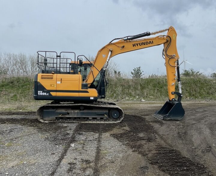 Hyundai HX140L (EX DEMO) - Crawler excavators