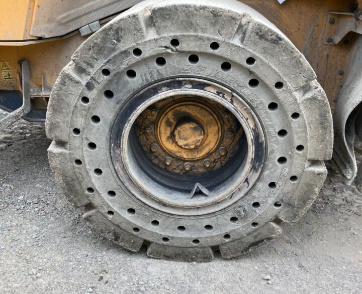 Hyundai HL955XT - Used Wheel Loaders