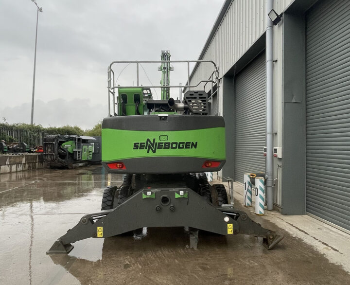 Sennebogen 817 - Material handlers