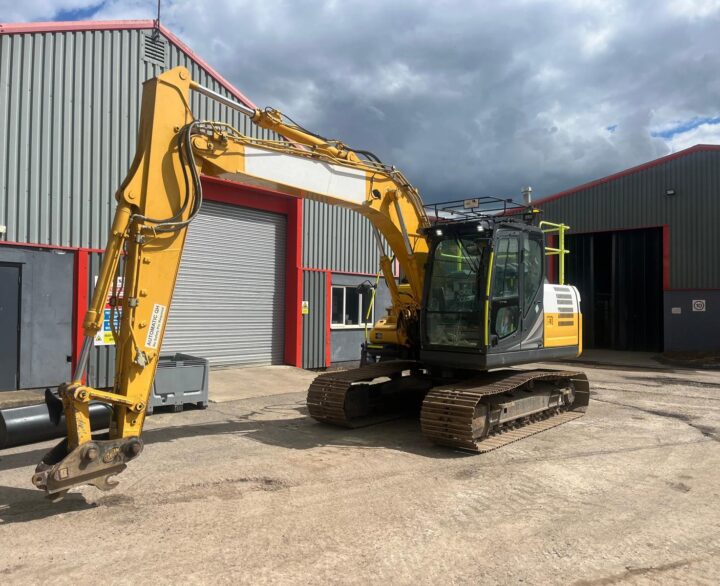 Kobelco SK130LC-11 - Crawler excavators