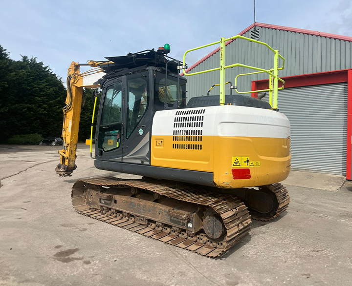 Kobelco SK130LC-11 - Crawler excavators