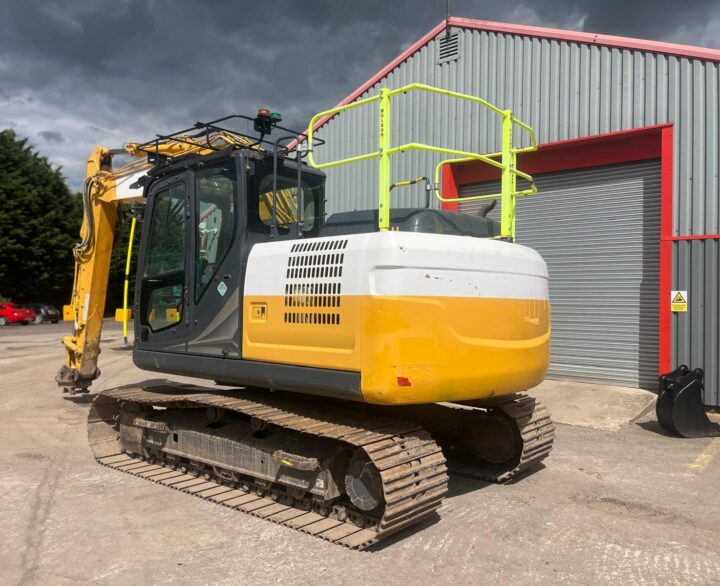 Kobelco SK130LC-11 - Crawler excavators