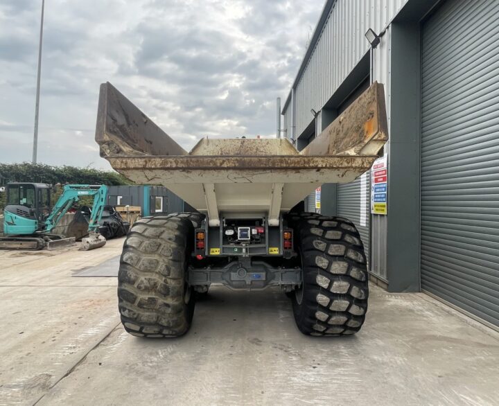 Terex TA300 - Articulated dump trucks