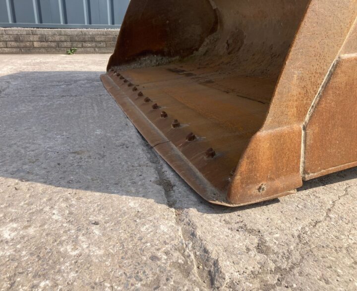 Bell L2106E - Used Wheel Loaders