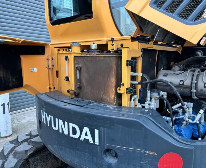 Hyundai R80CR-9A - Mini Excavators