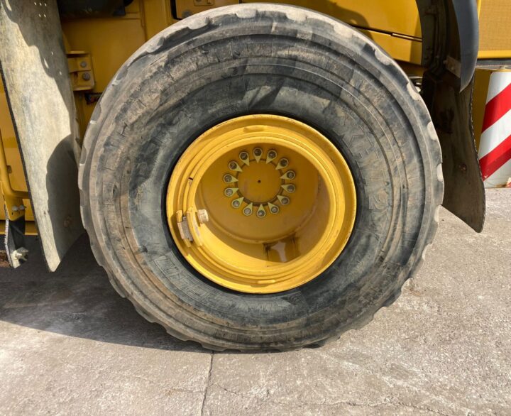 Bell L2106E - Used Wheel Loaders