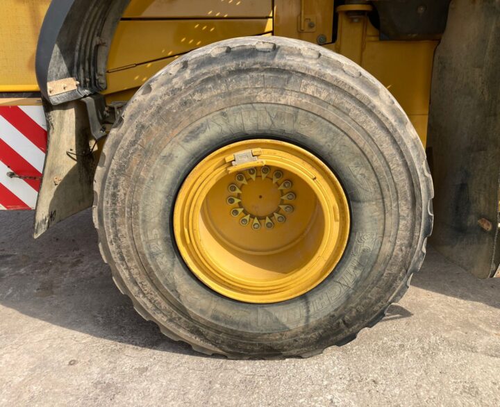 Bell L2106E - Used Wheel Loaders