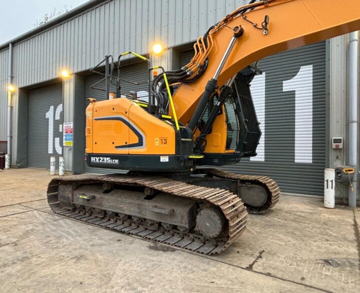 Hyundai HX235LCR - Crawler excavators