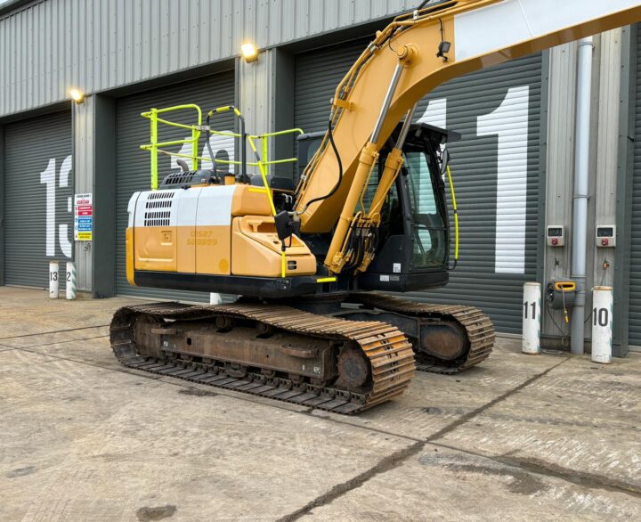 Kobelco SK130LC-11 - Crawler excavators