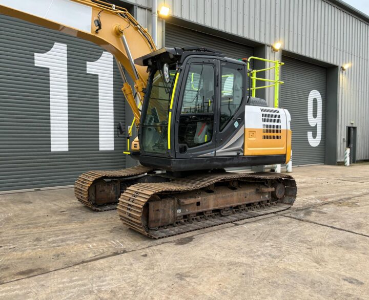 Kobelco SK130LC-11 - Crawler excavators