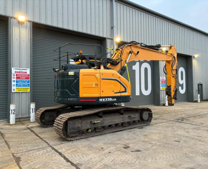 Hyundai HX235LCR - Crawler excavators