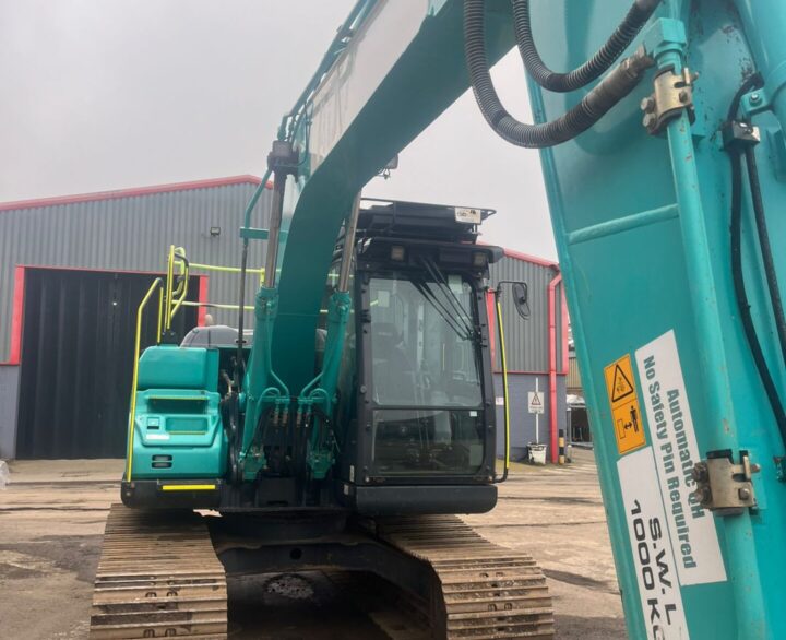 Kobelco SK130LC-11 - Crawler excavators