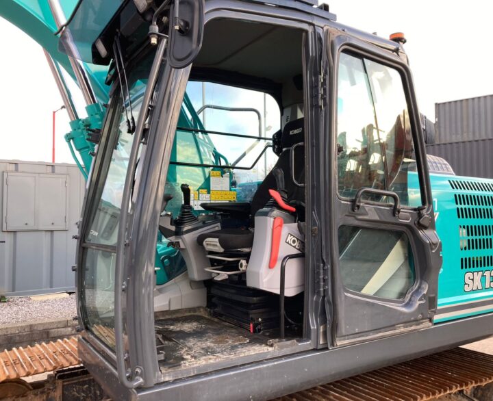 Kobelco SK130LC-11 - Crawler excavators