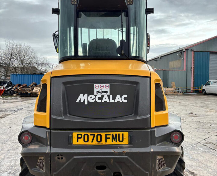 Mecalac 6sMDX Swivel Skip - Dumpers