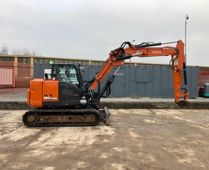 Hitachi ZX85USBR-6 2PB - Mini Excavators