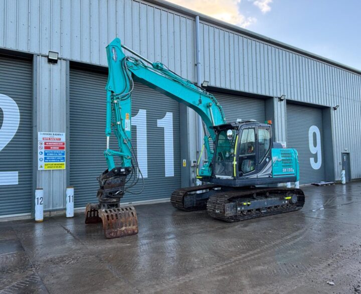 Kobelco SK130LC-11 - Crawler excavators