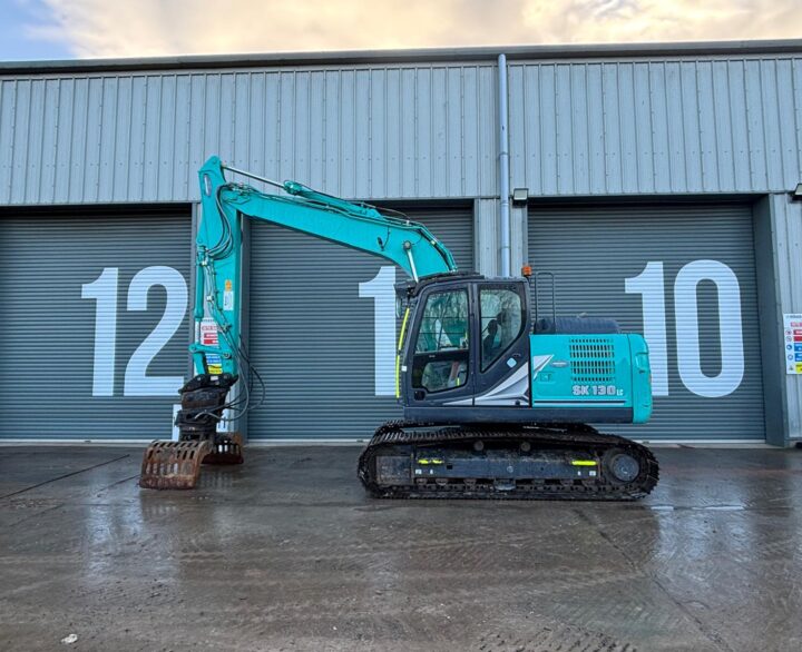 Kobelco SK130LC-11 - Crawler excavators