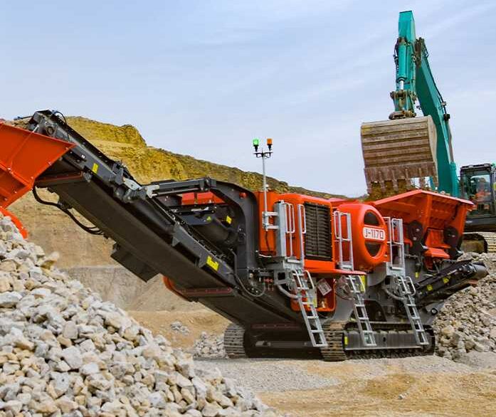 J1170 Jaw Crusher working