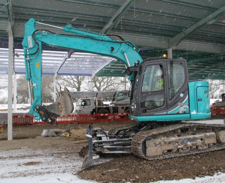 Kobelco ED160 Blade Runner - Crawler Excavators