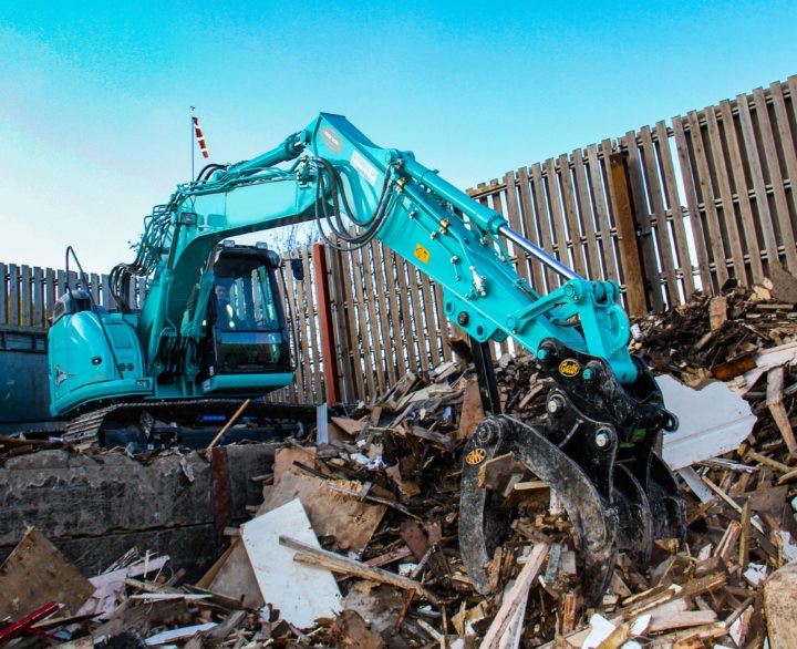 Kobelco SK230SRLC-5E - Crawler Excavators