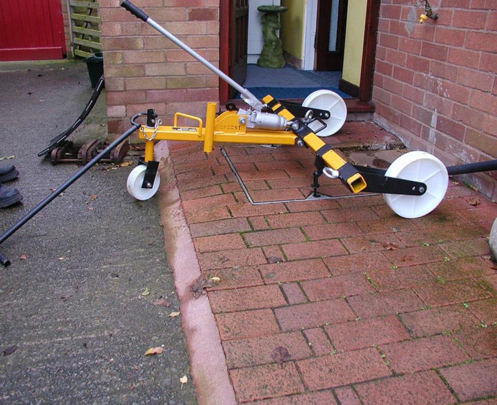 Probst Hydraulic Manhole Cover Lifter - Handling & Laying