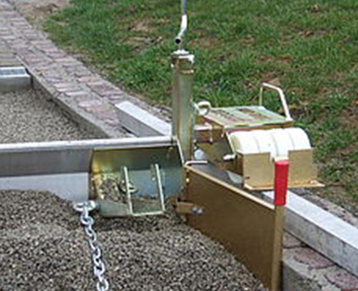 Telescopic Screeding System - Handling & Laying