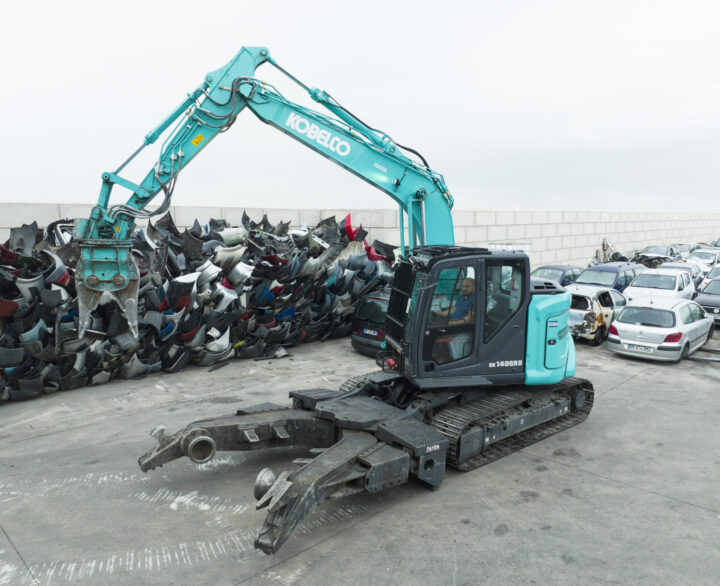 Kobelco SK140SRD-7